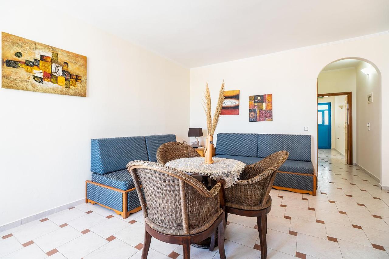 Livadia Beach Suite Esterno foto