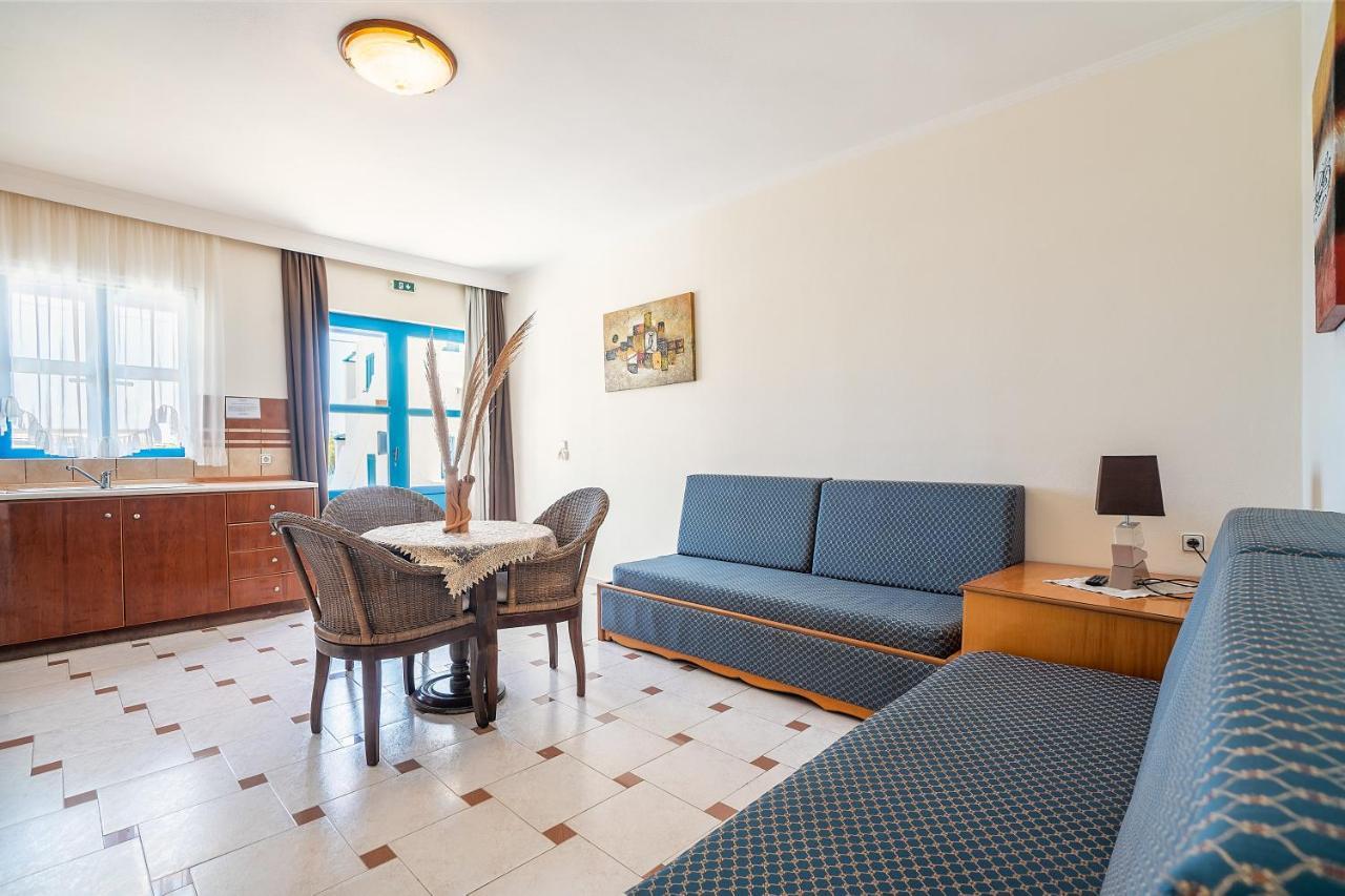 Livadia Beach Suite Esterno foto